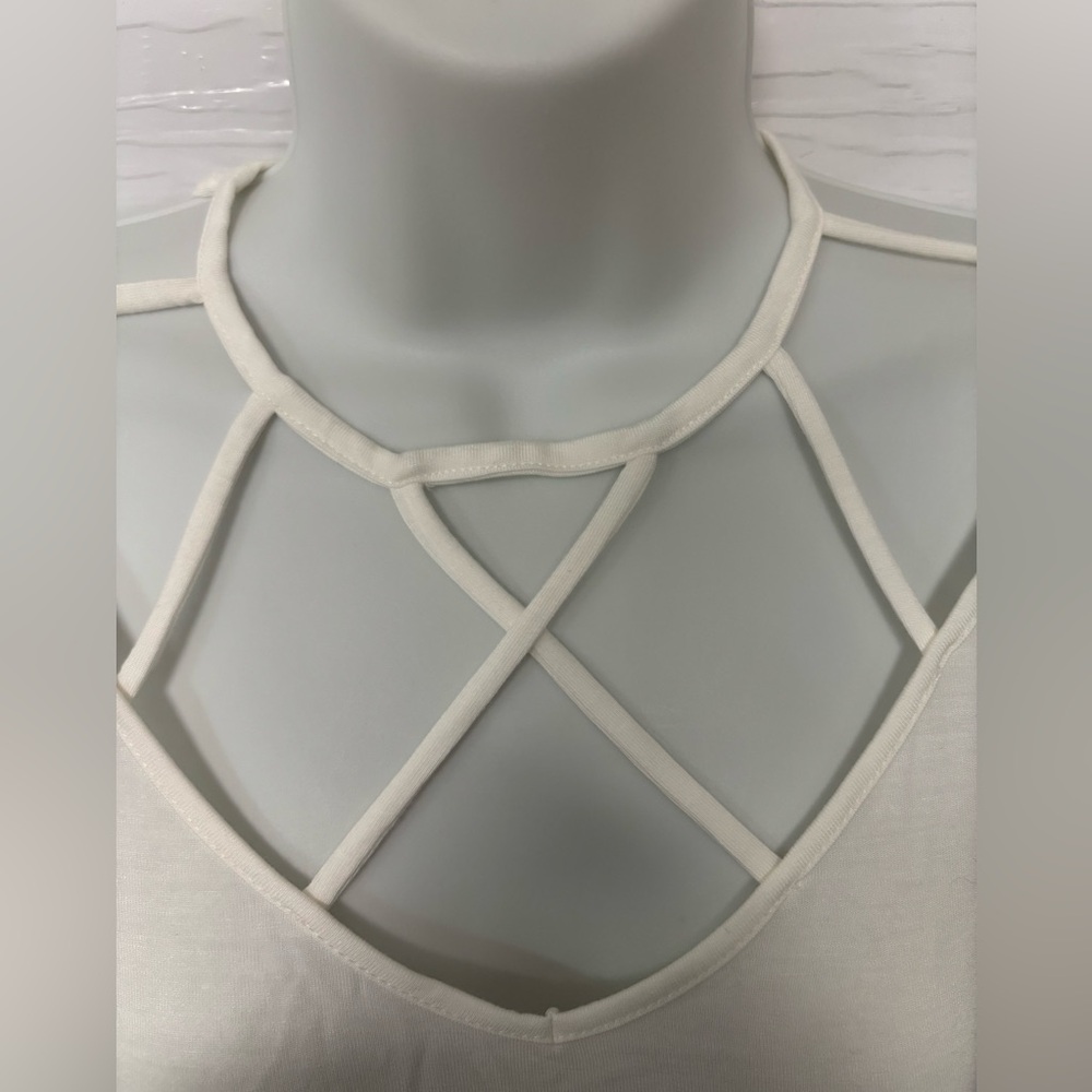 NWOT Venus Hi Low Strappy Tee Size Large